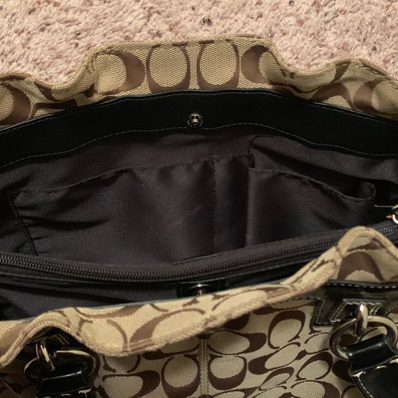 Coach Classic Print Ruffle Top Penelope Handbag - Picture 6 of 8